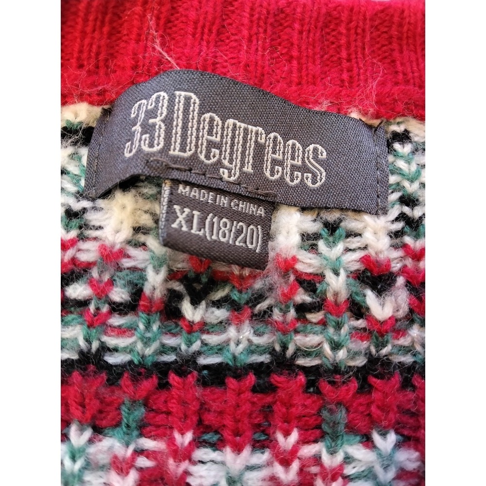33 Degrees Shark Ugly Christmas Sweater XL 18/20 Fair Isle Green Red Acrylic - Picture 3 of 9